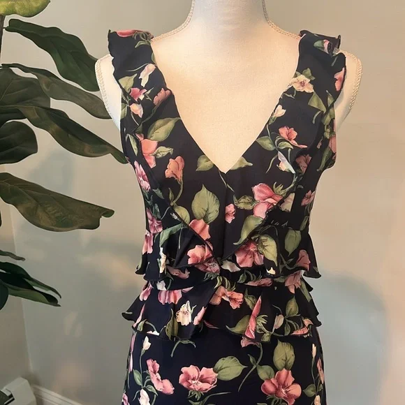 NWT OHS Ruffled Maxi Dress zip-up with clasp and front slit, size Small - Picture 3 of 6